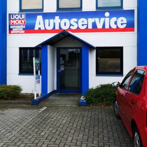 Eingang zu Autoservice-Kurth